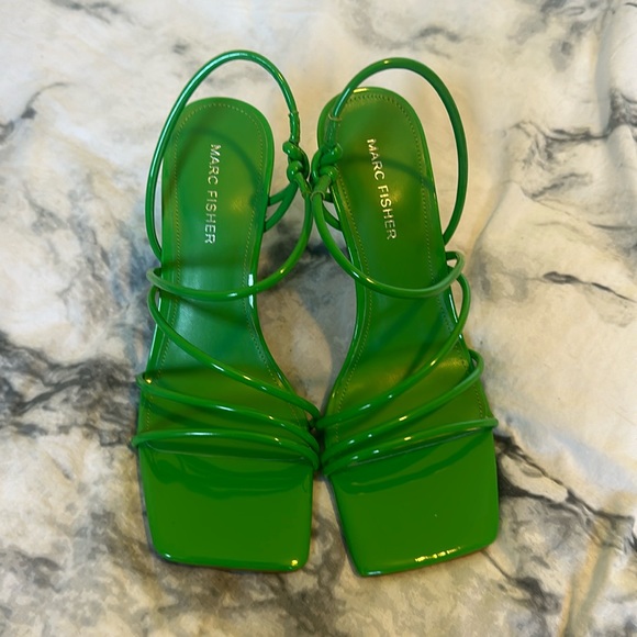 Green strappy heels never worn. - Picture 1 of 3